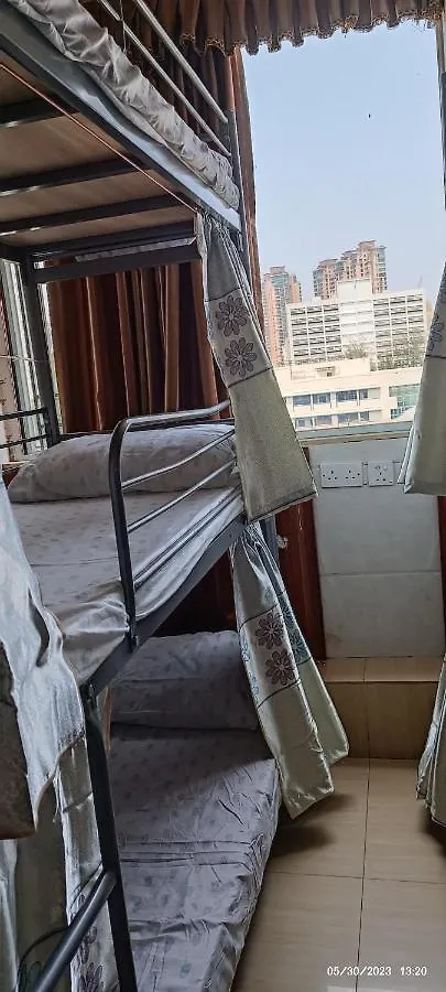 The Cultural Crashpad - 康乃馨旅館 Hong Kong Guest house