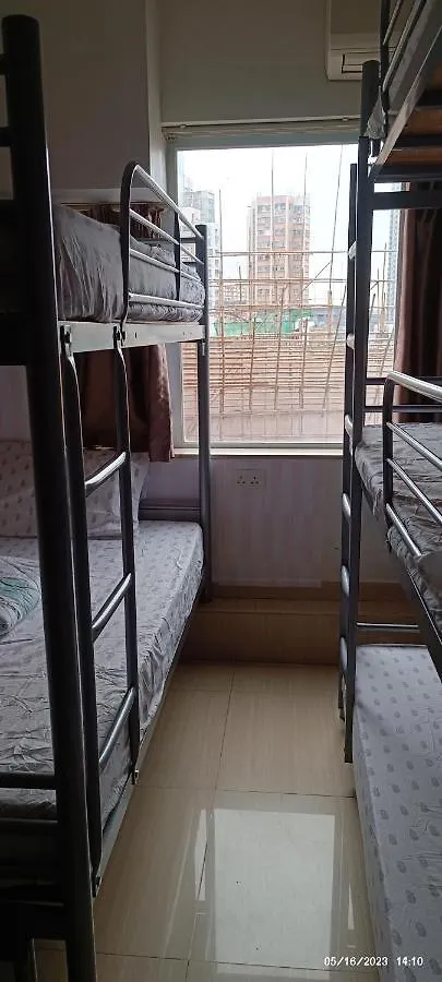 The Cultural Crashpad - 康乃馨旅館 Hong Kong Guest house